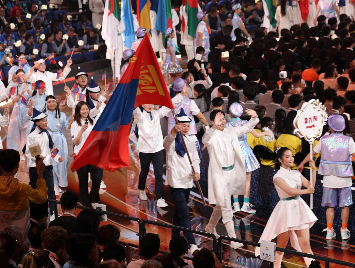 Сборная Монголии выступила на открытии WorldSkills Shanghai 2026