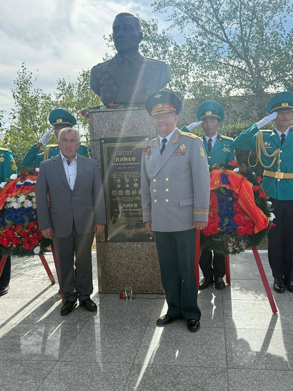 В Монголии открыт памятник прославленному советскому полководцу Иссе Плиеву